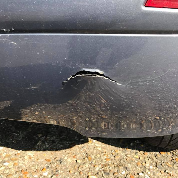 Car cracked bumper